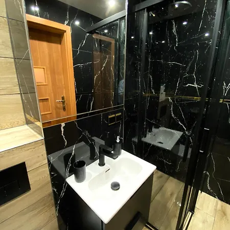 Mieszkanie Na Doby Centrum Miasta Blisko Plaza Διαμέρισμα *